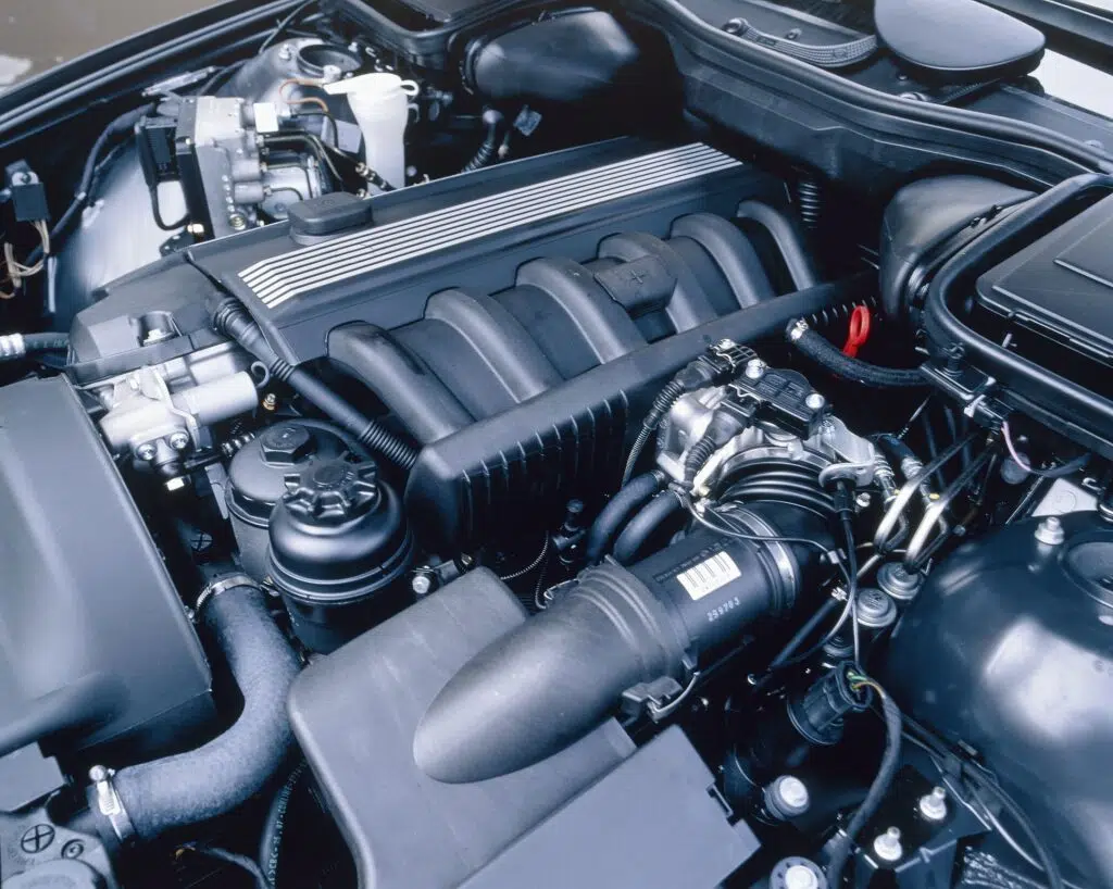 Motor de partida arranhando: saiba o que fazer