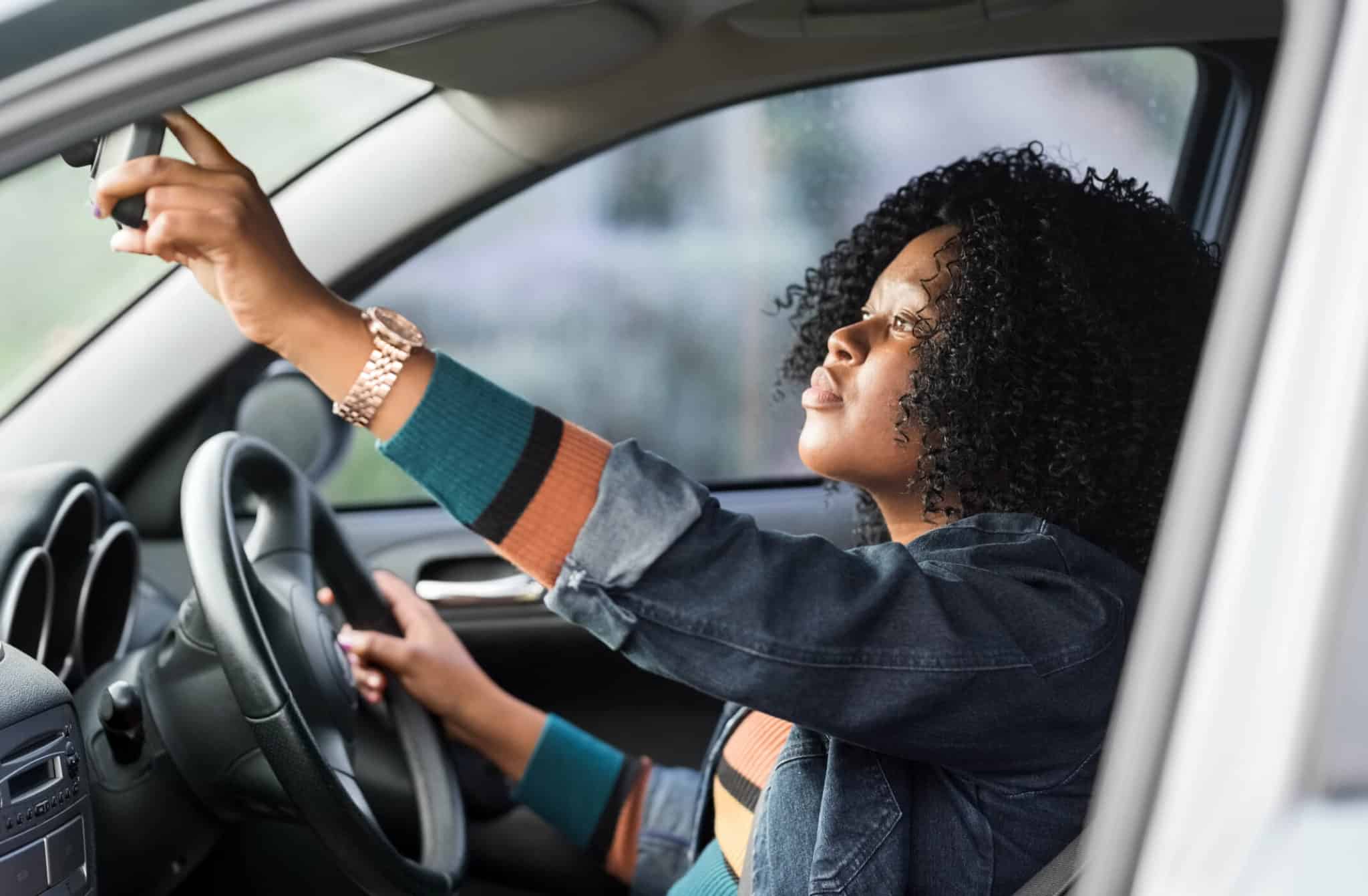 Por quanto tempo um carro pode ficar parado na garagem?